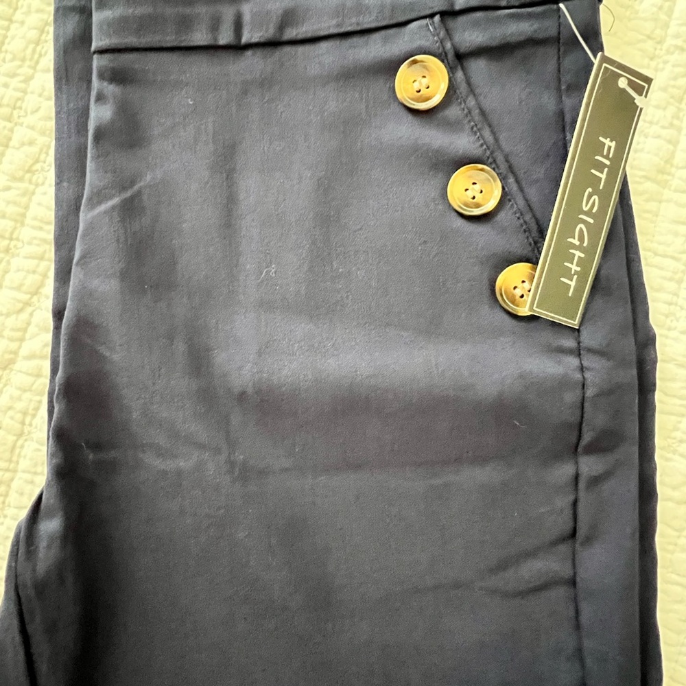 Fit Sight Women's Black Capris Size 8P